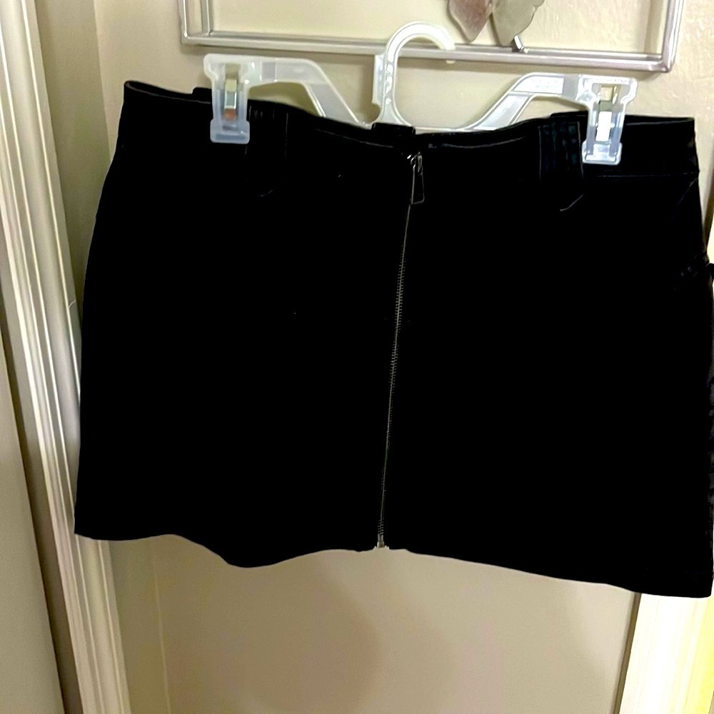 NO BOUNDARIES black Skirt size 13